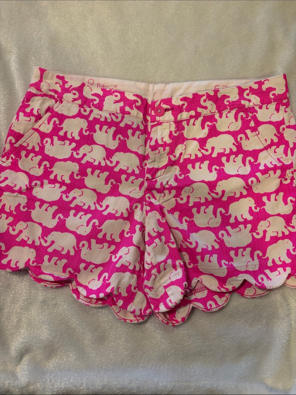 Lilly Pulitzer Pop Pink Tusk In Sun Buttercup Scallop Hem Shorts Elephant Print - Picture 3 of 8